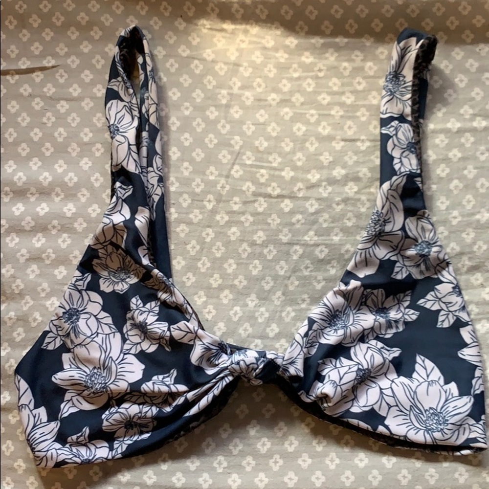 Acacia Swimwear Blue Magnolia Spain Top